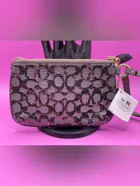 Coach Vintage NWT Grey Sequin-Embellished Wristlet Clutch No Call Outs